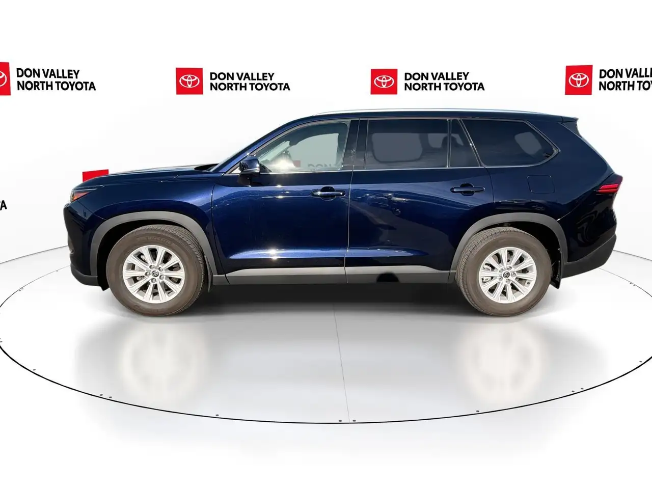 Toyota Grand Highlander снимка Toyota Grand Highlander