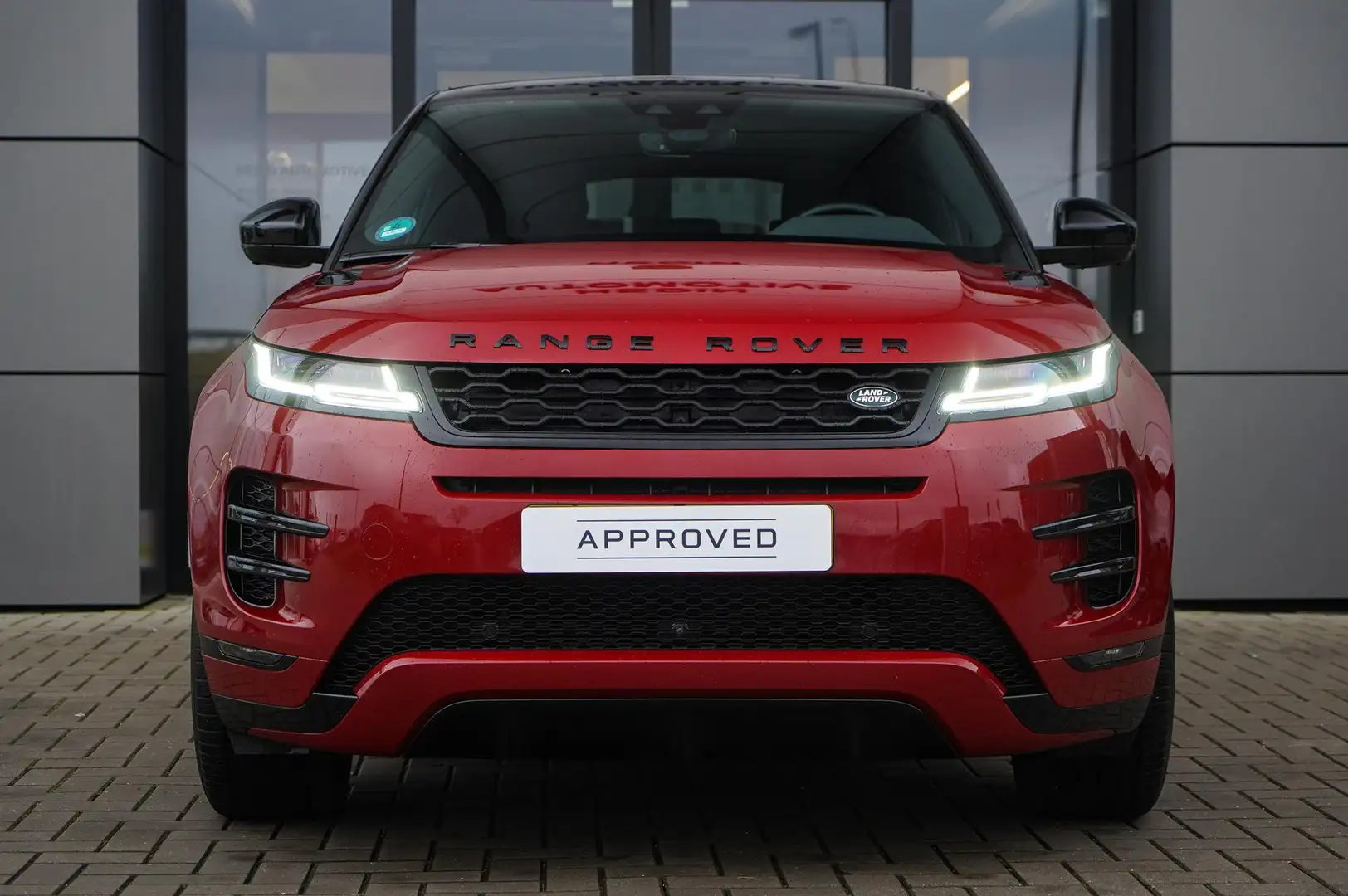 Land Rover Range Rover Evoque 1.5 P300e AWD R-Dynamic SE | 24 maanden garantie | Rood - 2