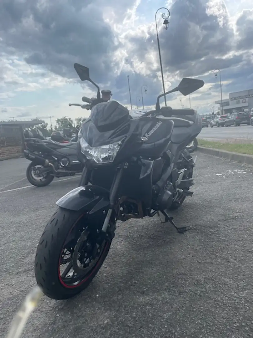 Kawasaki Z 750 Schwarz - 1