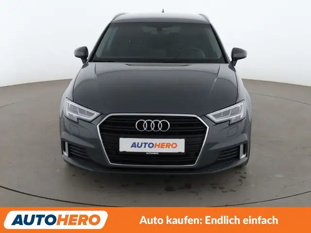 Audi A3 view 9