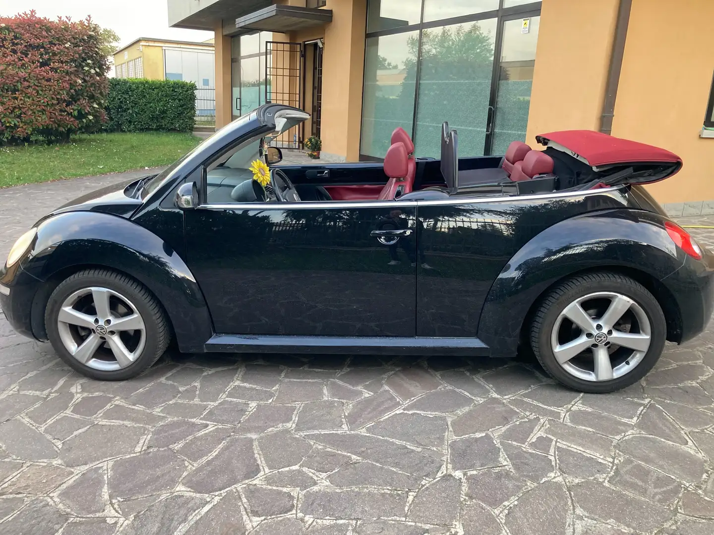 Volkswagen New Beetle New Beetle Cabrio 1.9 tdi limited Red Edition Nero - 2