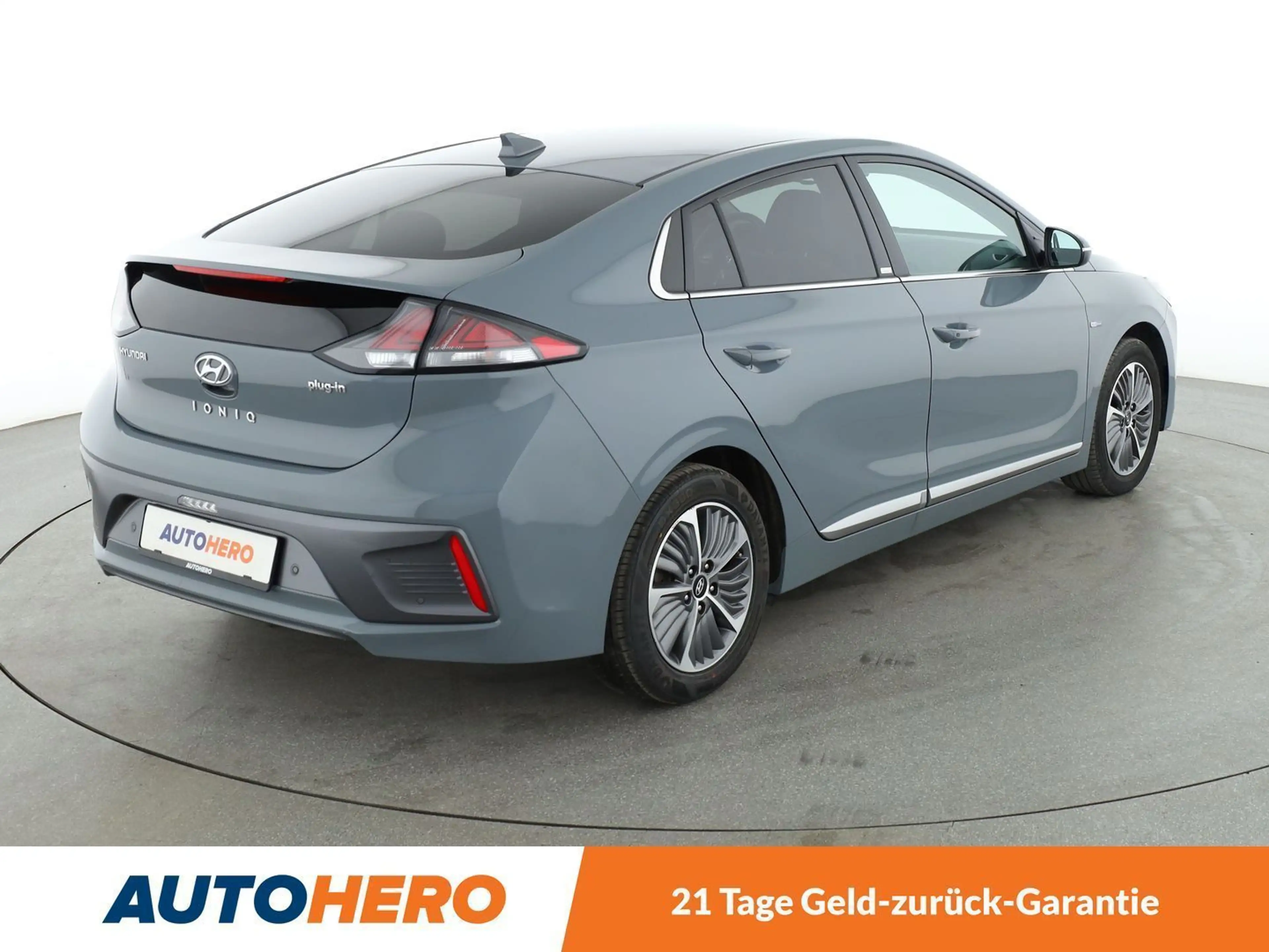 Hyundai IONIQ 1.6 Style Plug-In Hybrid Aut.*NAVI*LED*CAM*SHZ*LHZ — photo 6