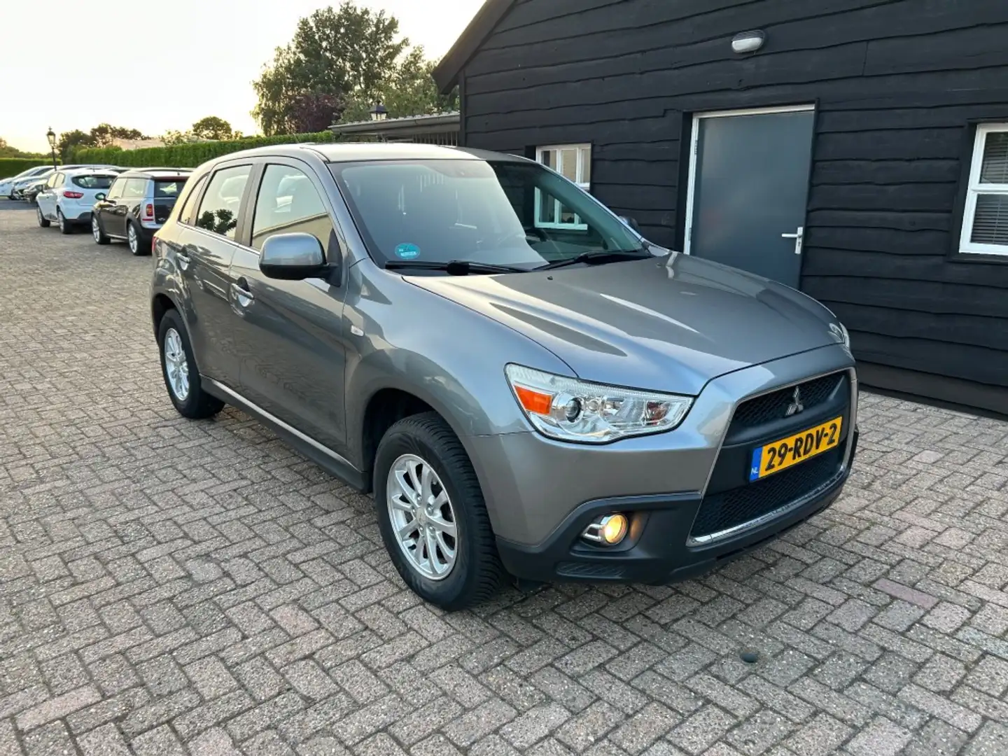 Mitsubishi ASX 1.6 Intro Edition ClearTec Grijs - 1