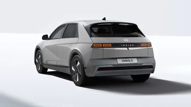 Hyundai Ioniq 5 view 2