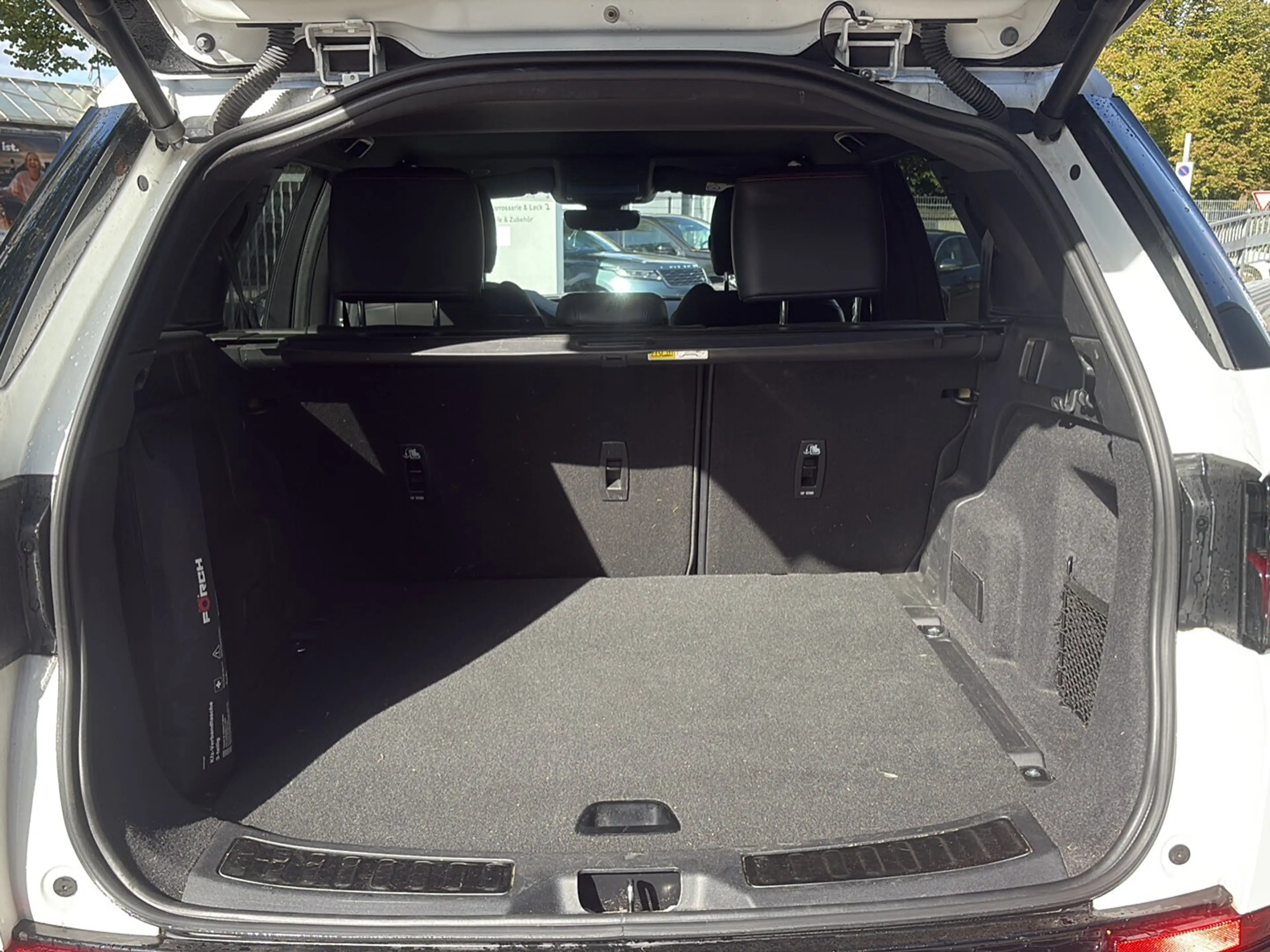 Land Rover Discovery Sport D165 R-Dyn.SE AHK|Winterpkt. — photo 7