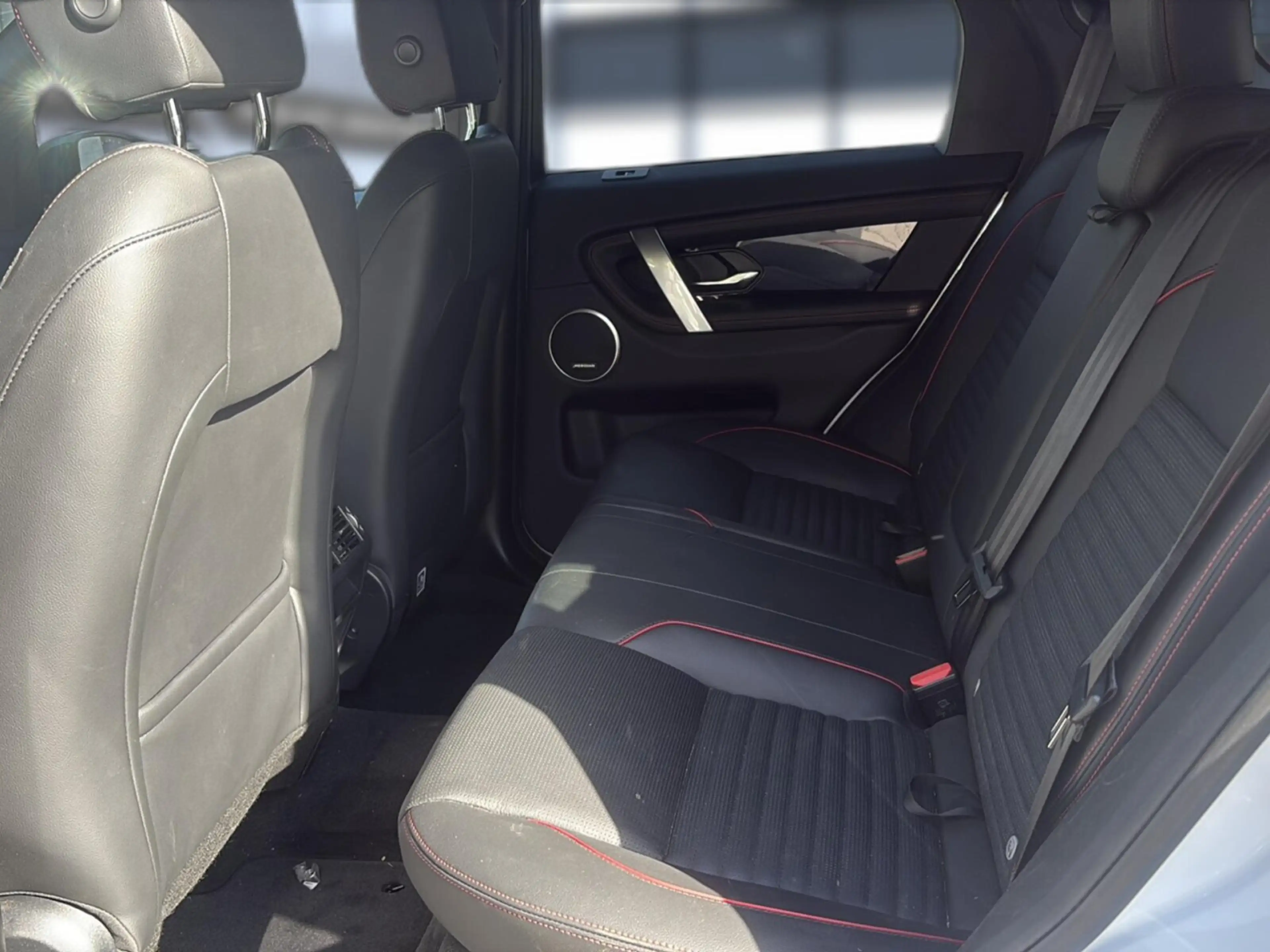 Land Rover Discovery Sport D165 R-Dyn.SE AHK|Winterpkt. — photo 9