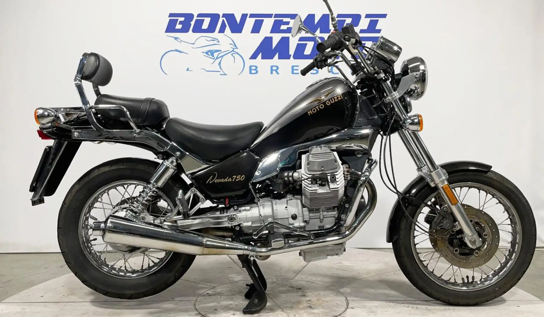 Moto Guzzi Nevada 750 2000 - KM 33244 siva - 1