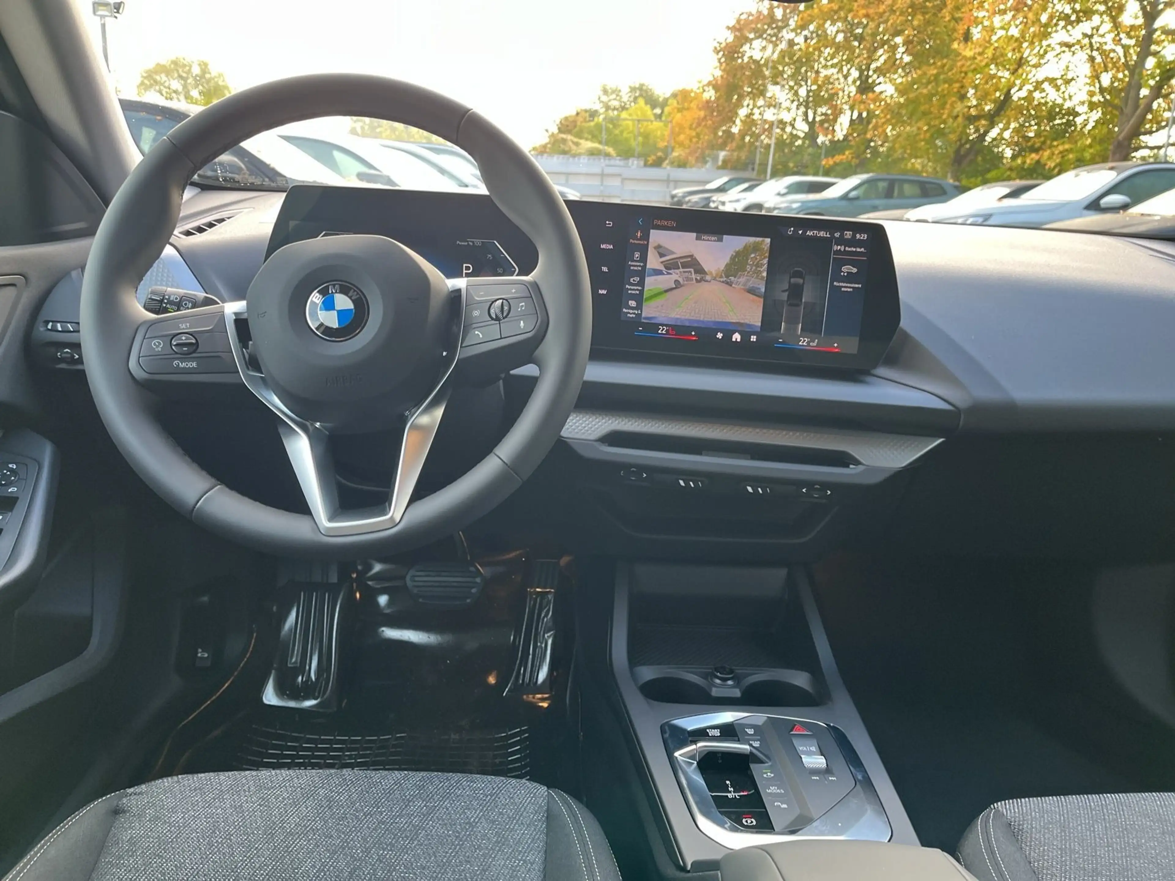 BMW 220 DAB Parkassistent Klimaaut. Shz — photo 10