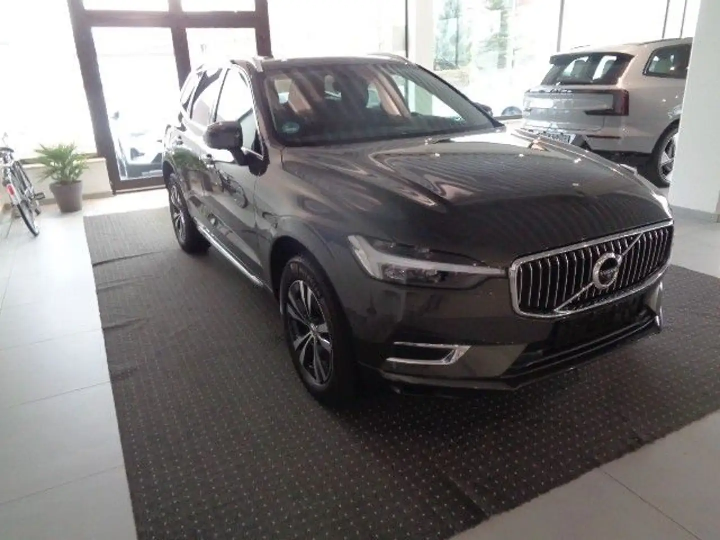 Volvo XC60 Inscription Plug-In Hybrid*BLIS*360°*PIXEL Grau - 2