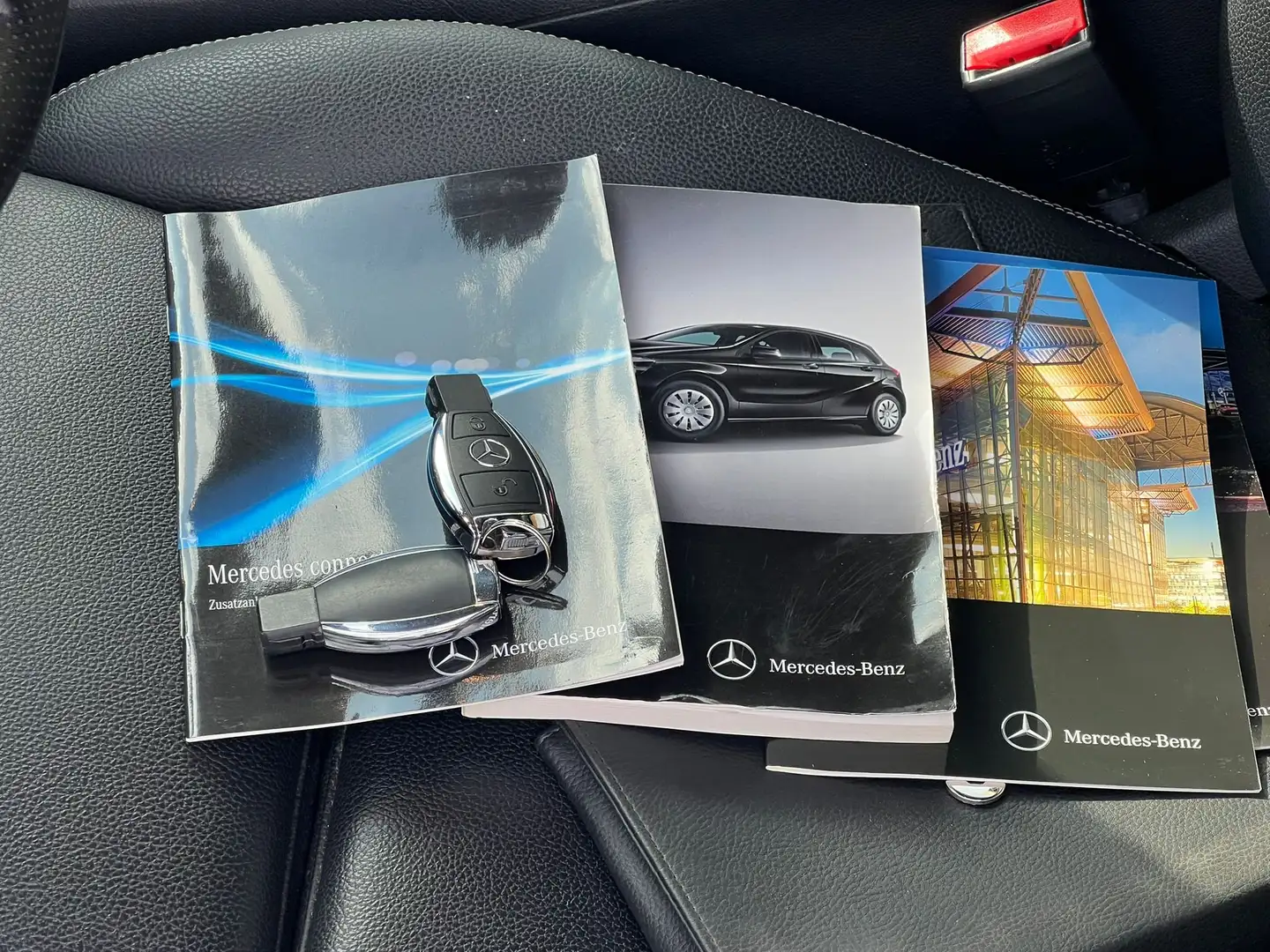 Mercedes-Benz A 180 Classe A - W176 Premium auto my16 Silber - 2