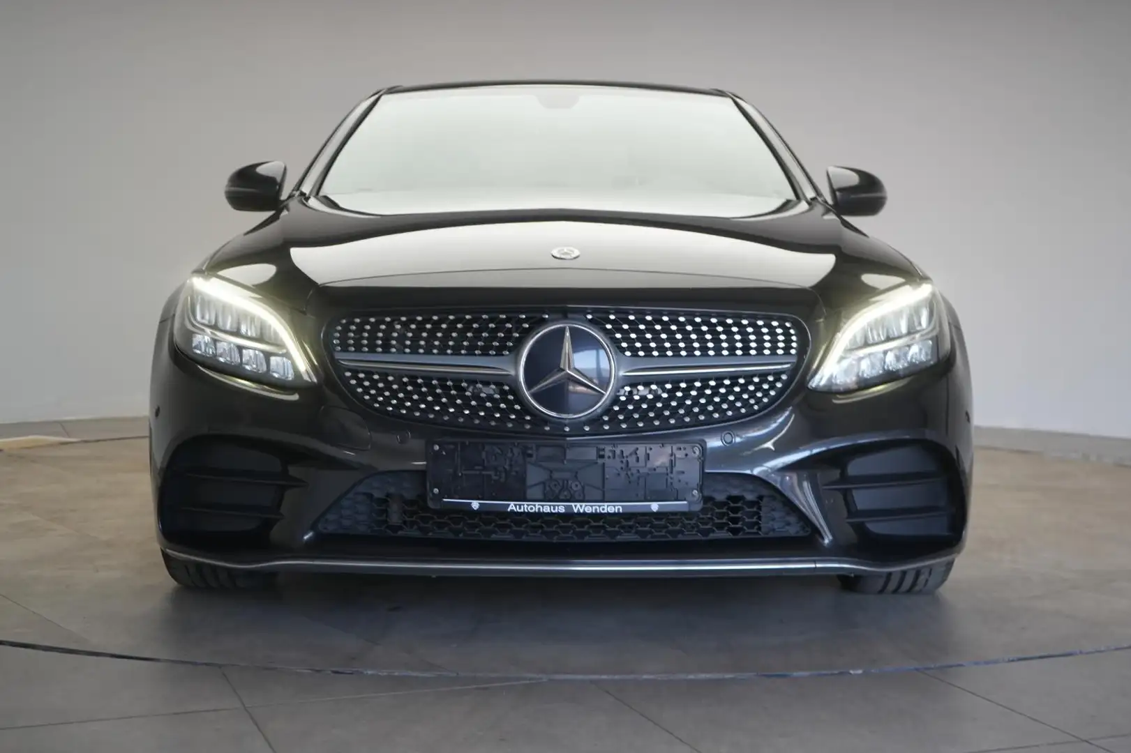 Mercedes-Benz C 220 d 9G-Tronic AMG Navi/Distronic/Kamera/LED Grau - 2