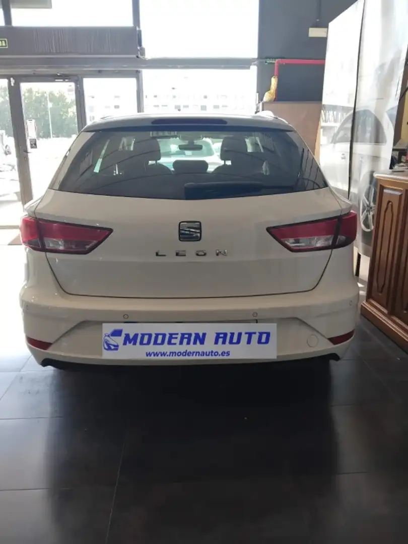 SEAT Leon 1.6TDI CR S&S Style 115 Blanco - 2