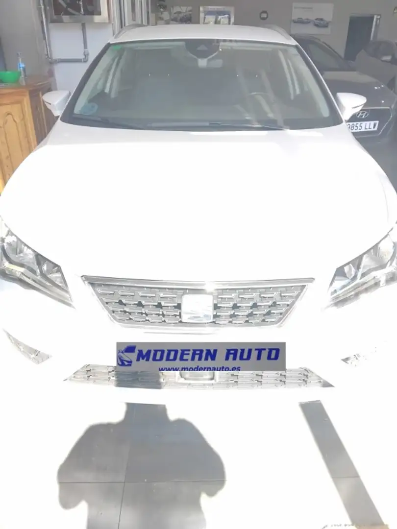 SEAT Leon 1.6TDI CR S&S Style 115 Blanco - 1