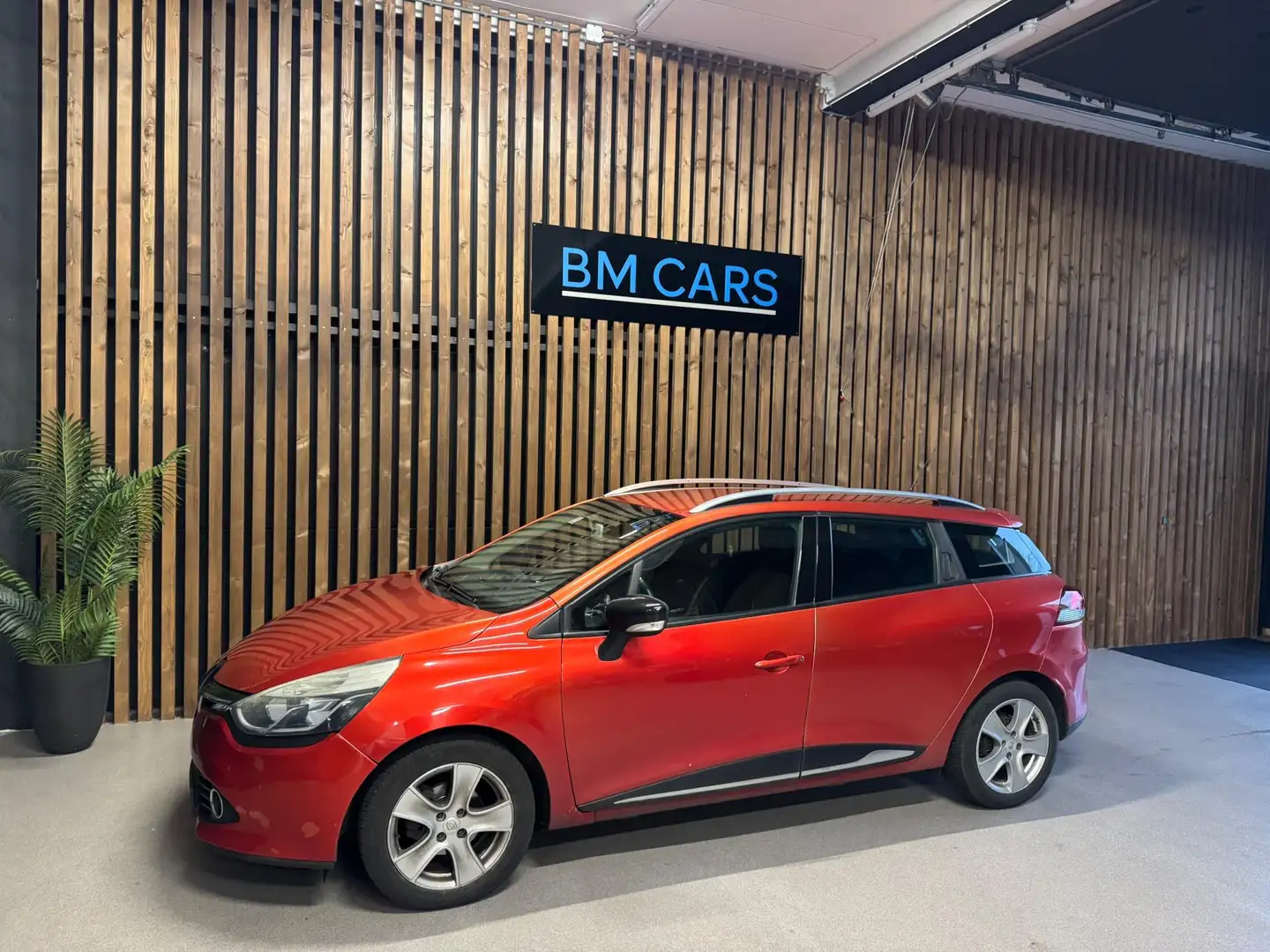 Renault Clio Estate 0.9 TCe Expression Airco,Navigatie Rouge - 1