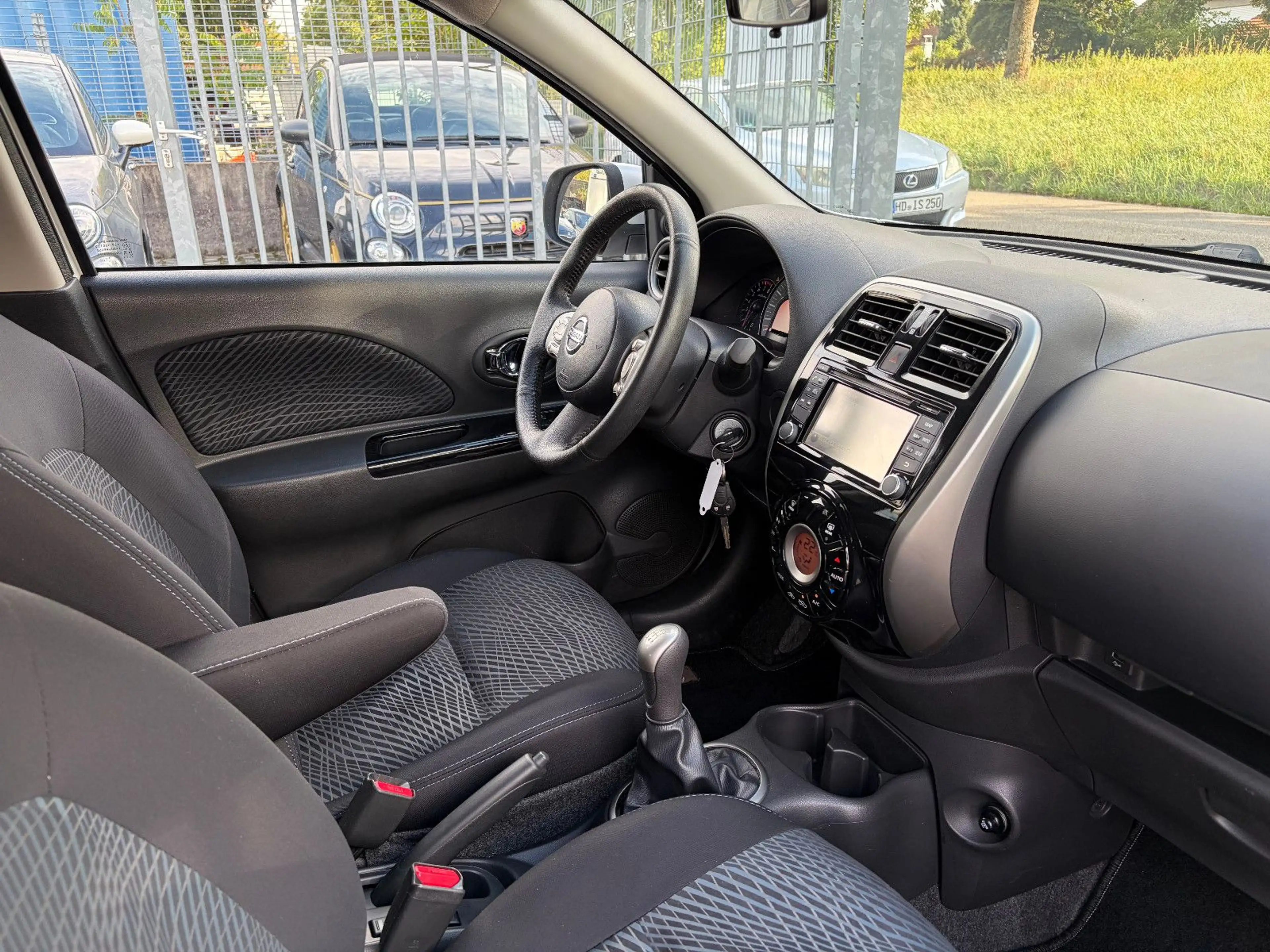 Nissan Micra N-Tec/1.Hand/Navi/Klima/Sitzheizung/PDC — photo 10