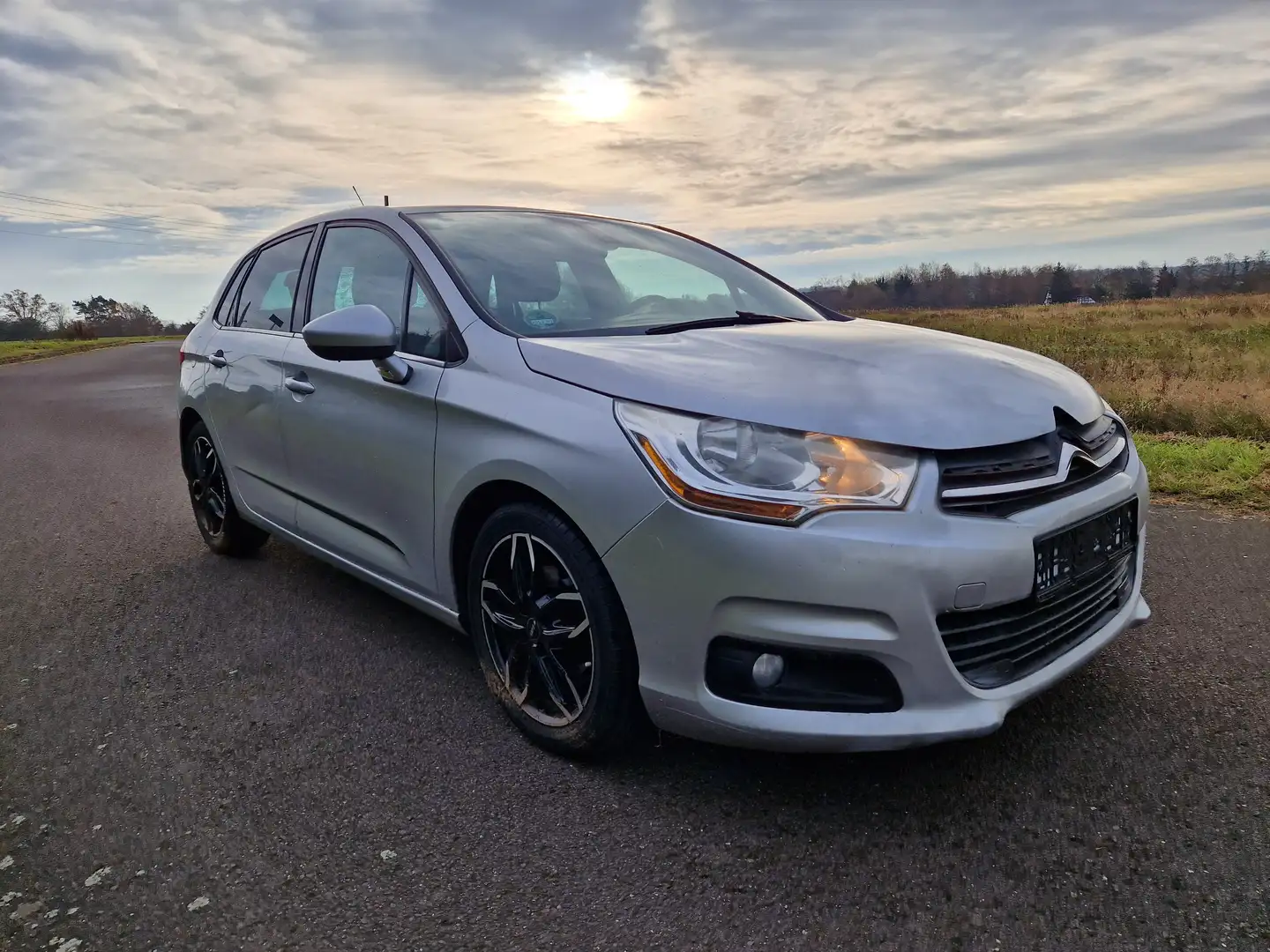 Citroen C4 C4 VTi 120 Exclusive. Tüv bis 10.26. Silber - 2