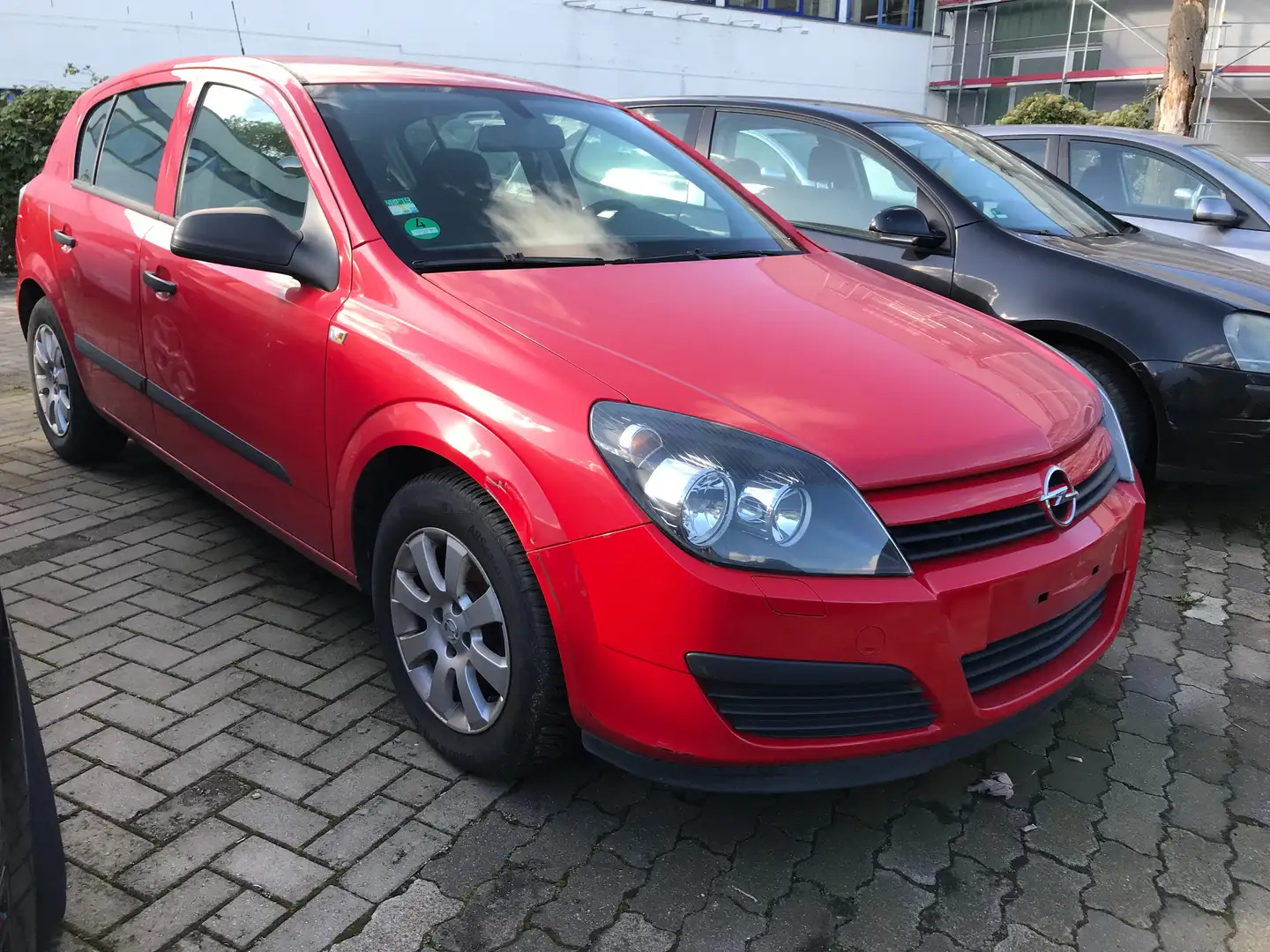 Opel Astra Astra Fließheck  5-Türer 1.4 Sport Rot - 2