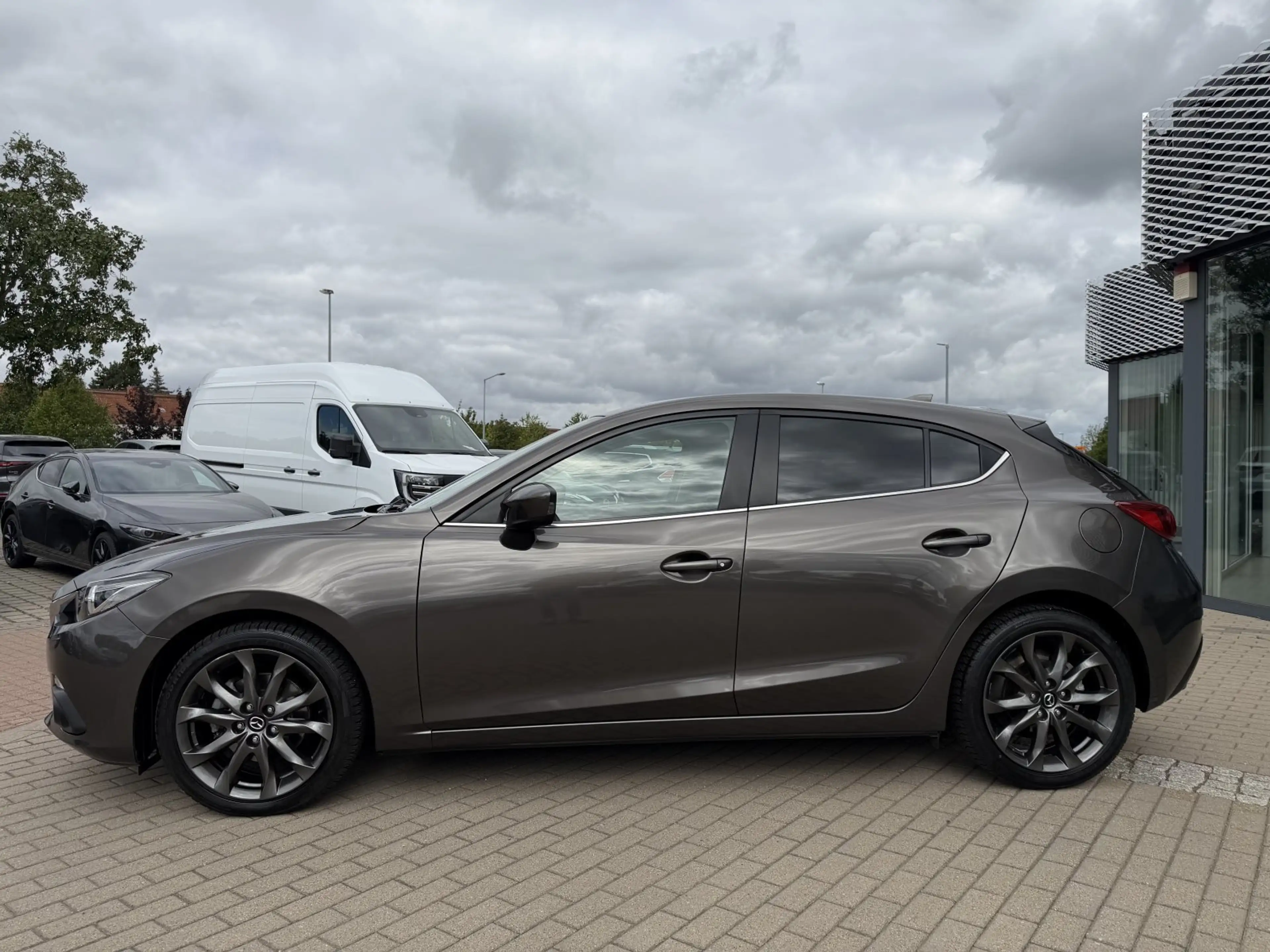 Mazda 3 2.0 120 NAKAMA /KAMERA/SHZ/NAVI — photo 4