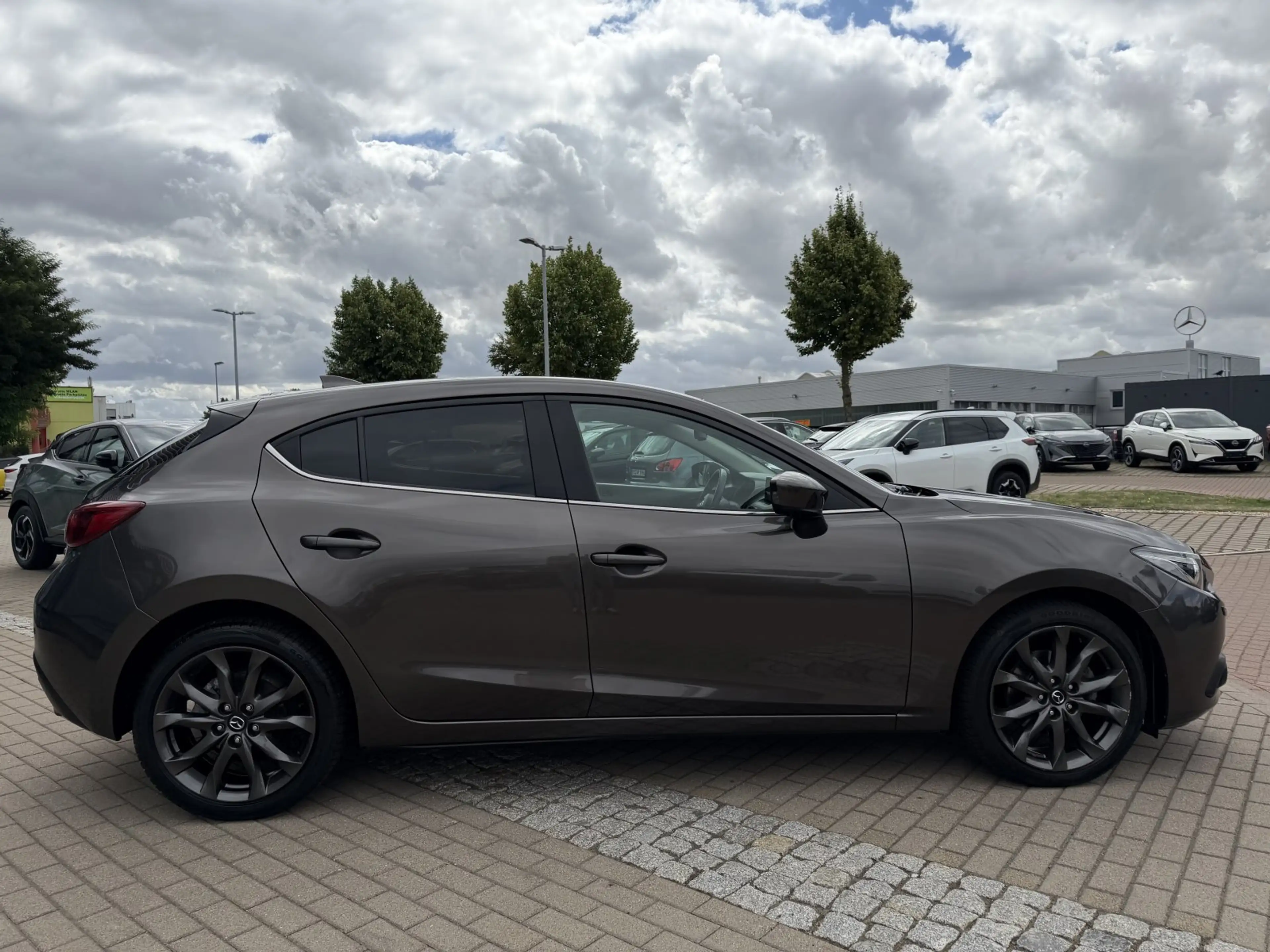 Mazda 3 2.0 120 NAKAMA /KAMERA/SHZ/NAVI — photo 8
