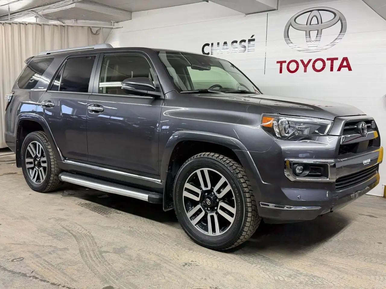 Toyota 4-Runner снимка Toyota 4-Runner