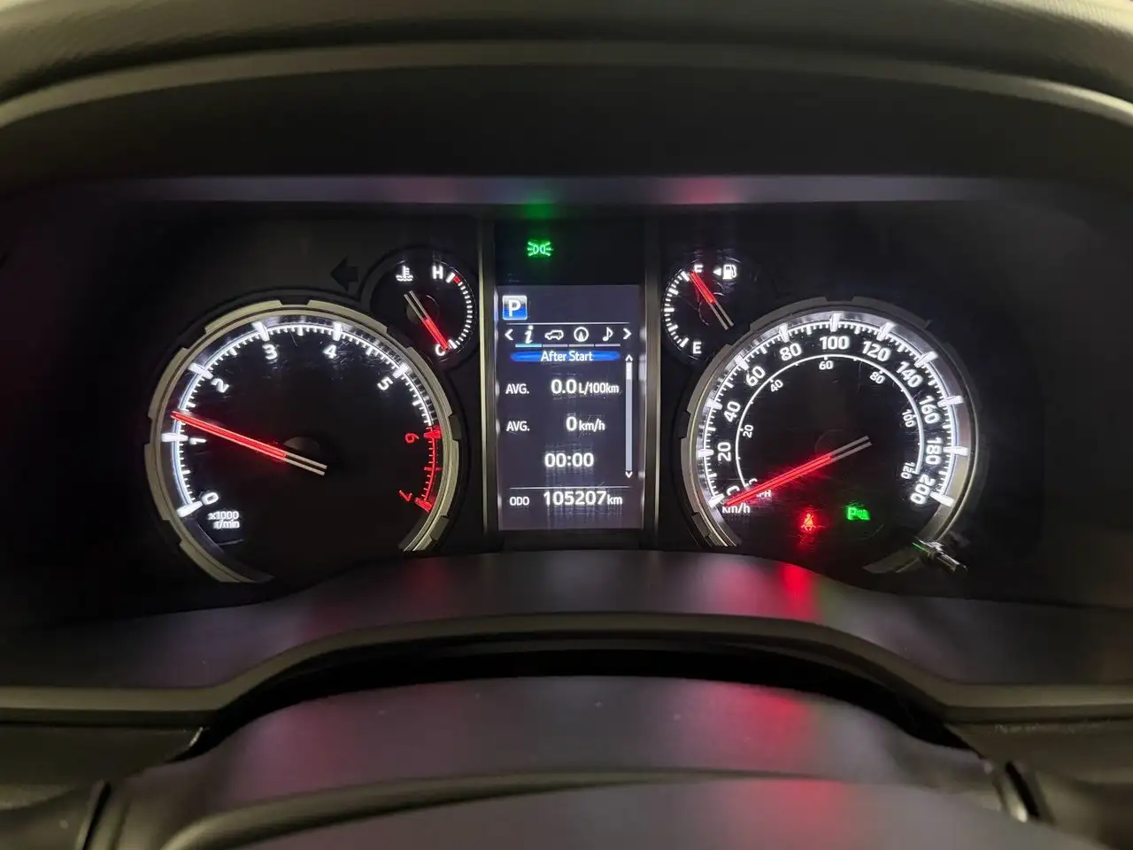 Toyota 4-Runner снимка Toyota 4-Runner