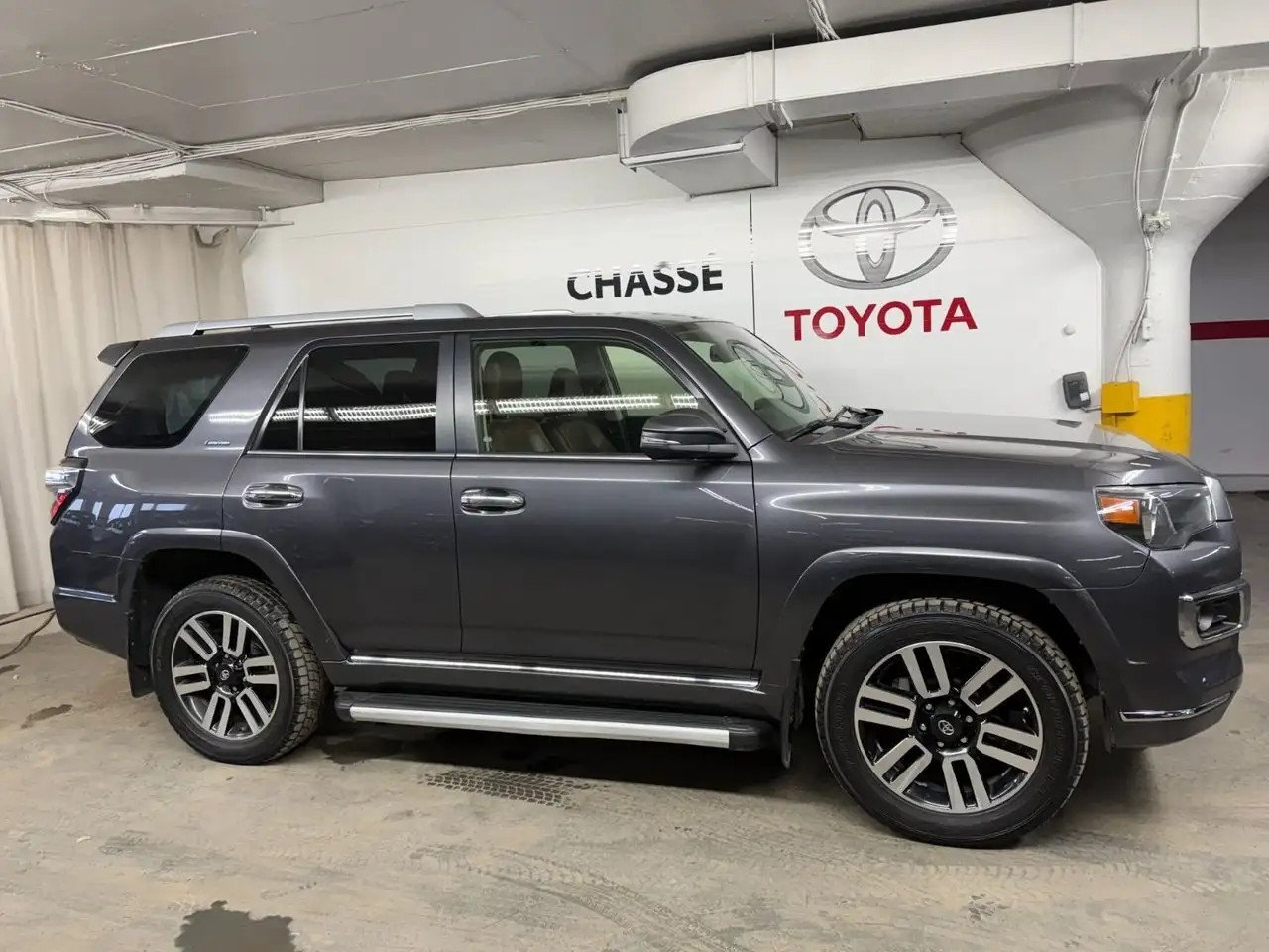 Toyota 4-Runner снимка Toyota 4-Runner