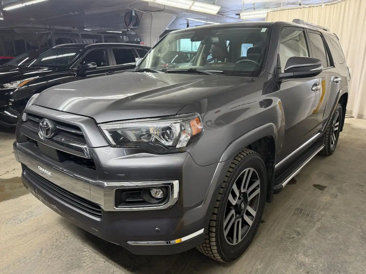 Toyota 4-Runner снимка Toyota 4-Runner