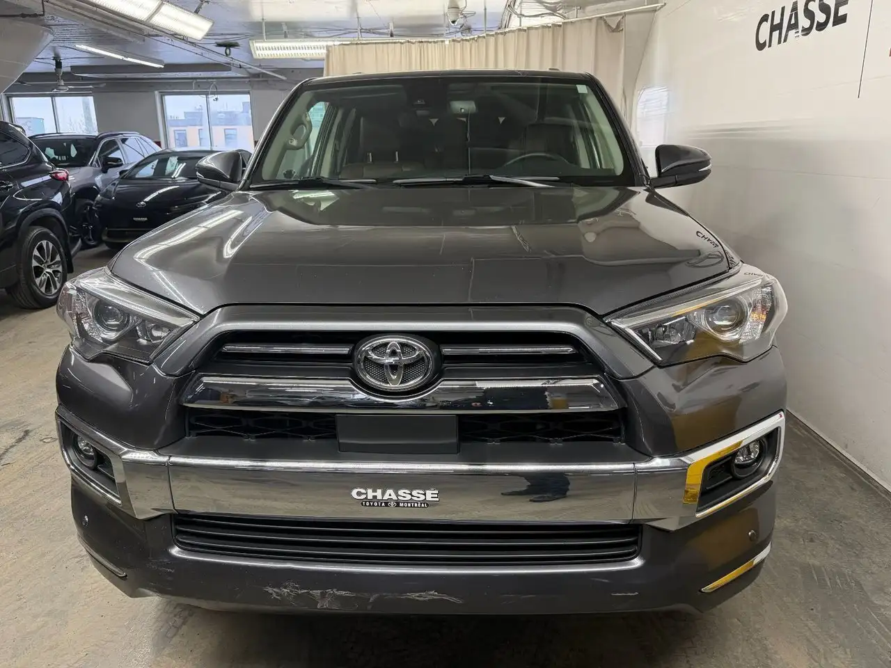 Toyota 4-Runner снимка Toyota 4-Runner
