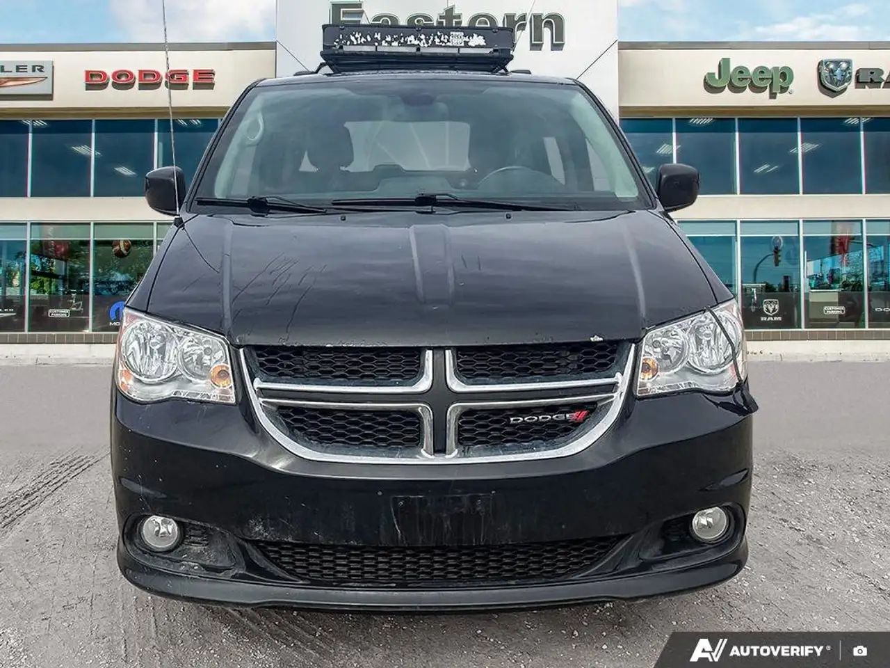 Dodge Grand Caravan снимка Dodge Grand Caravan