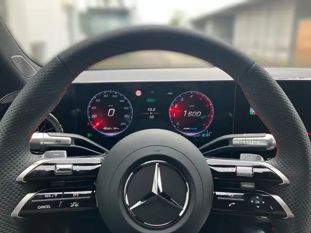 Mercedes-Benz CLA 200 4MATIC KeyGo Shz AMG eHeck Mbeam Ambi Ansicht 9