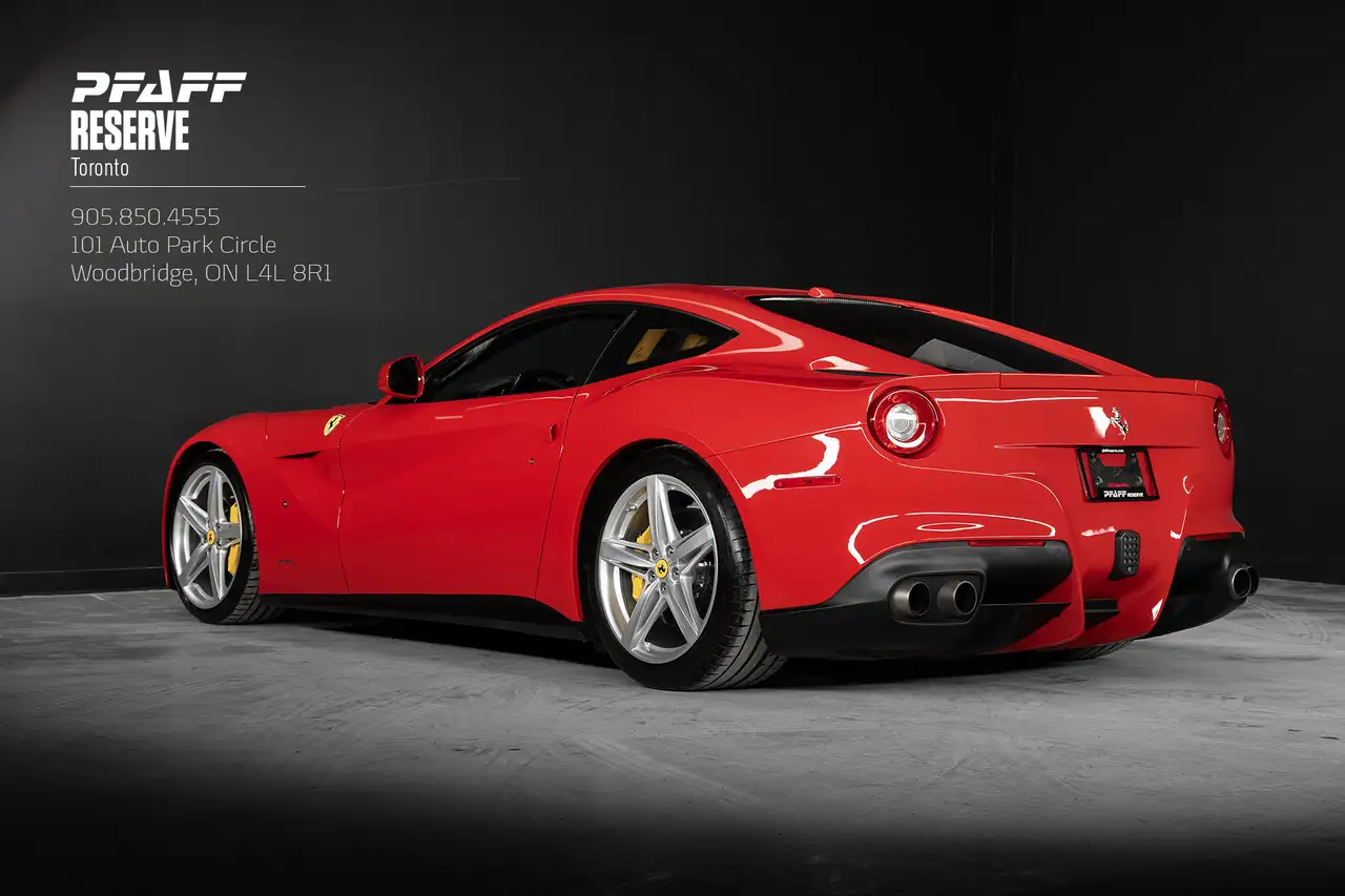 Ferrari F12 снимка Ferrari F12
