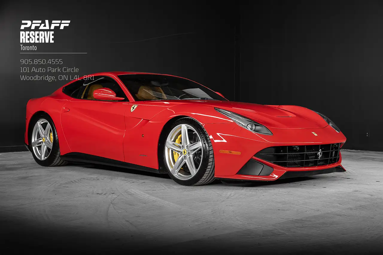 Ferrari F12 снимка Ferrari F12
