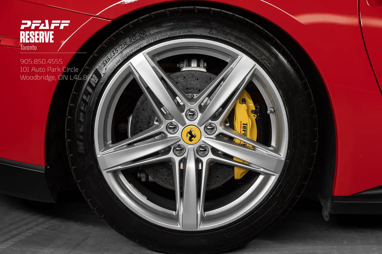 Ferrari F12 снимка Ferrari F12