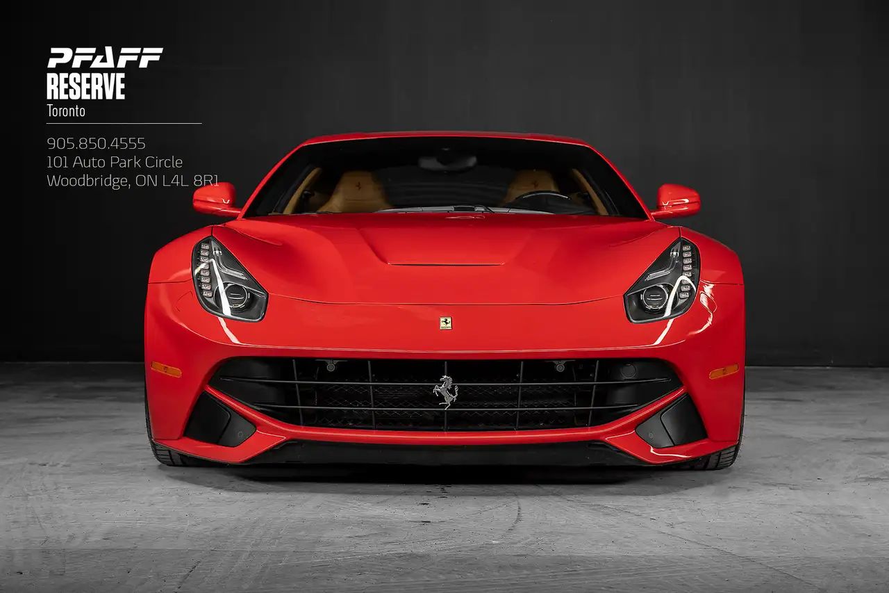 Ferrari F12 снимка Ferrari F12