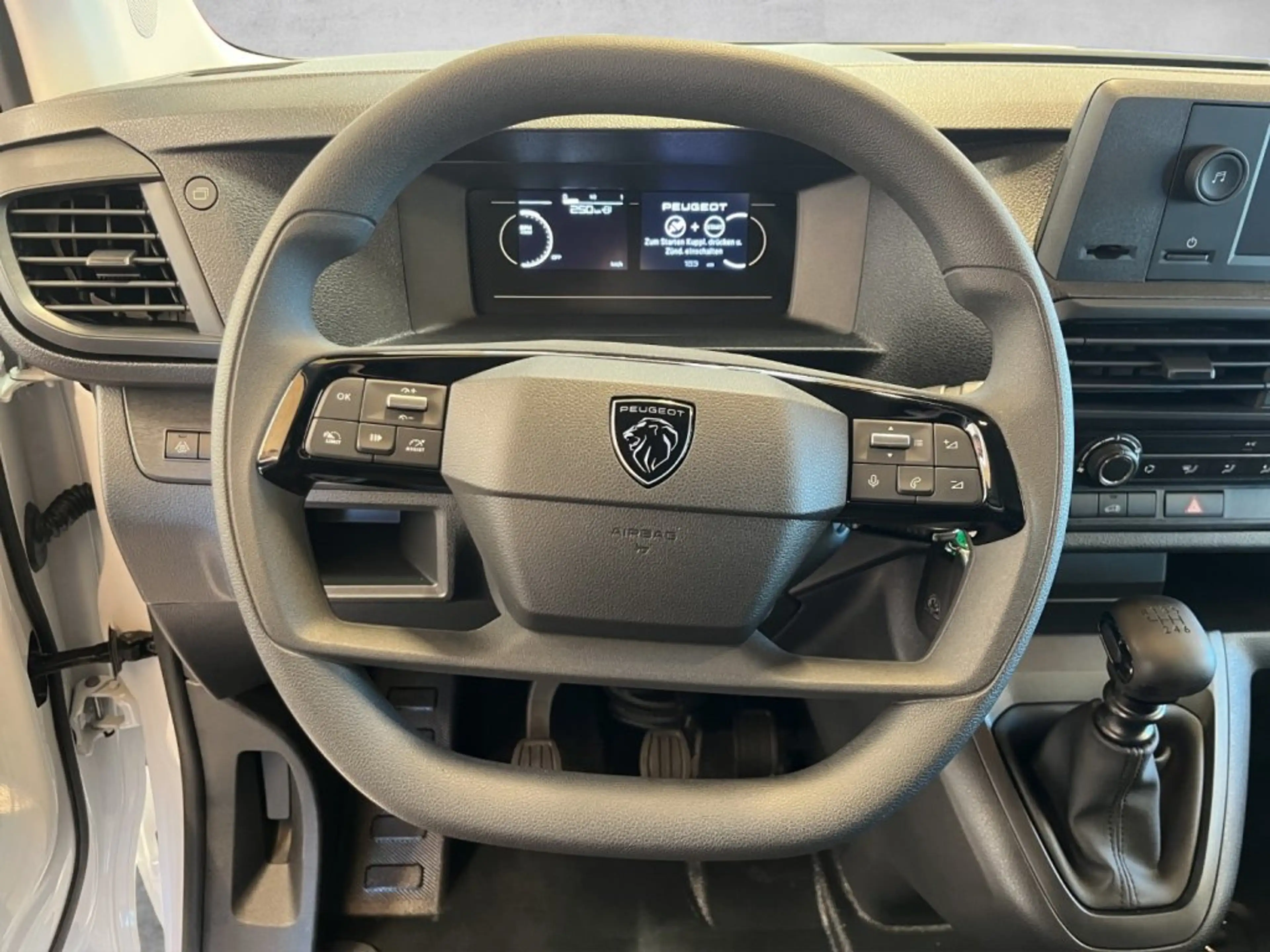 Peugeot Expert L3 BHDI 150 S&S — photo 9