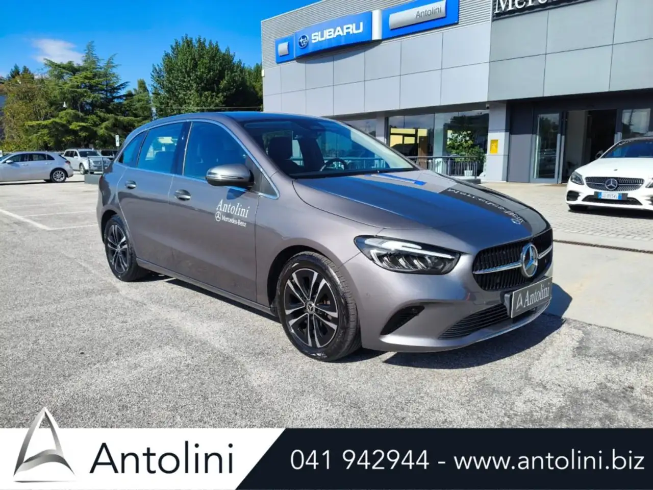 Mercedes-Benz B 180