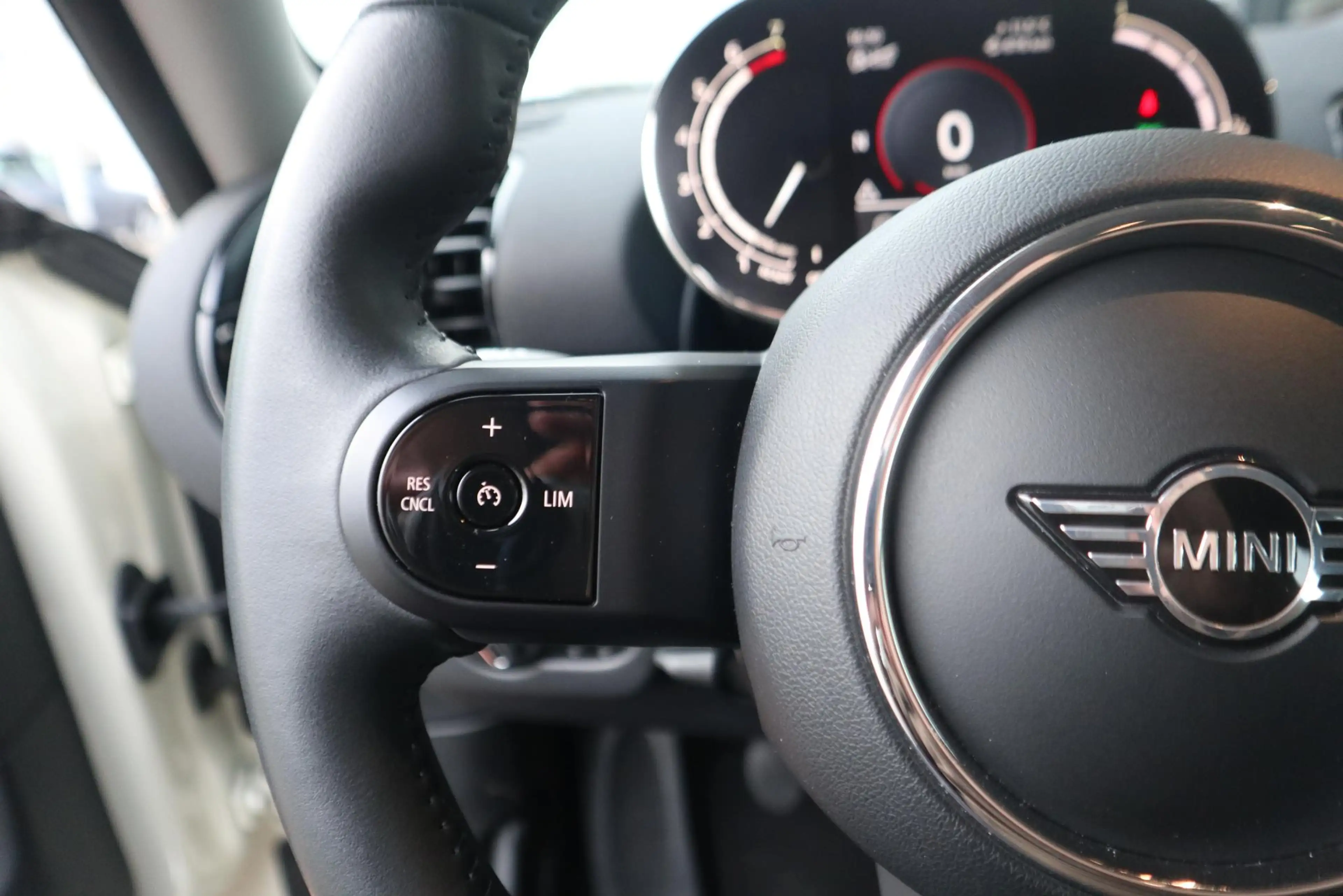 MINI One Clubman | Cruise Control | Parkeersensor Achter | LED Kopl — photo 13