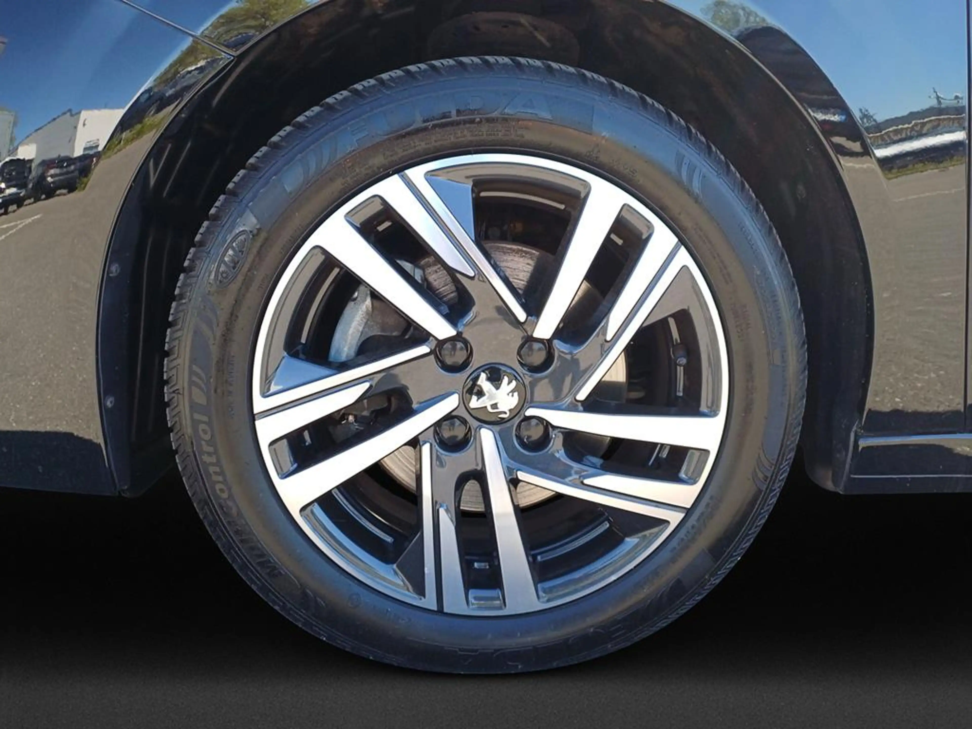Peugeot 208 PureTech 100 Active Pack — photo 8