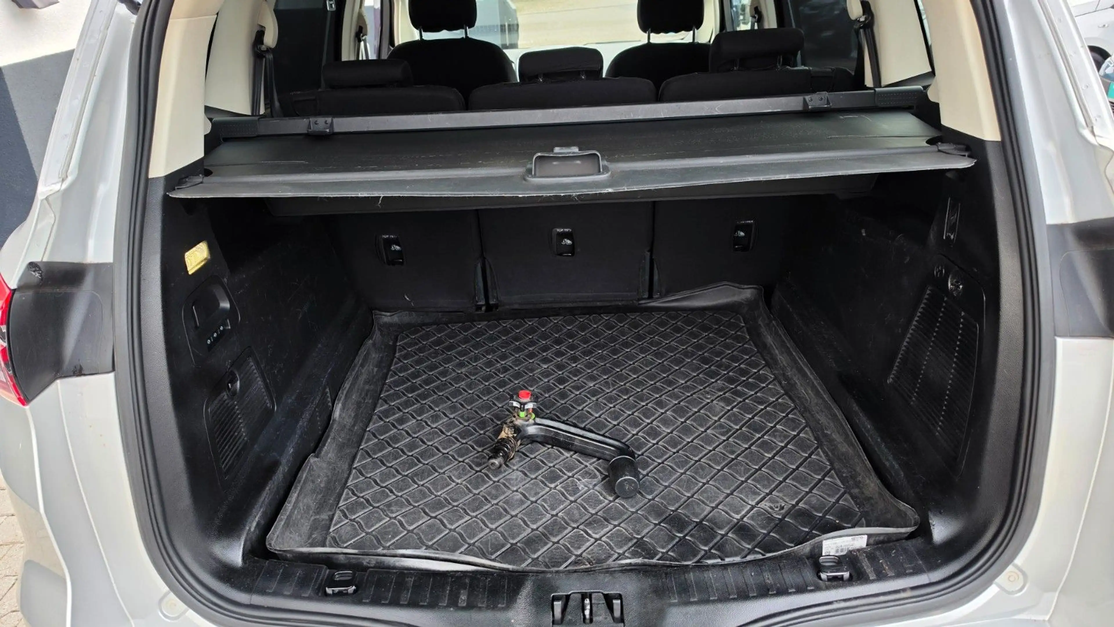 Ford S-Max 2.0 ALLRAD+190PS+4X4+TÜV+GARANTIE+ANHÄNG+N — photo 28
