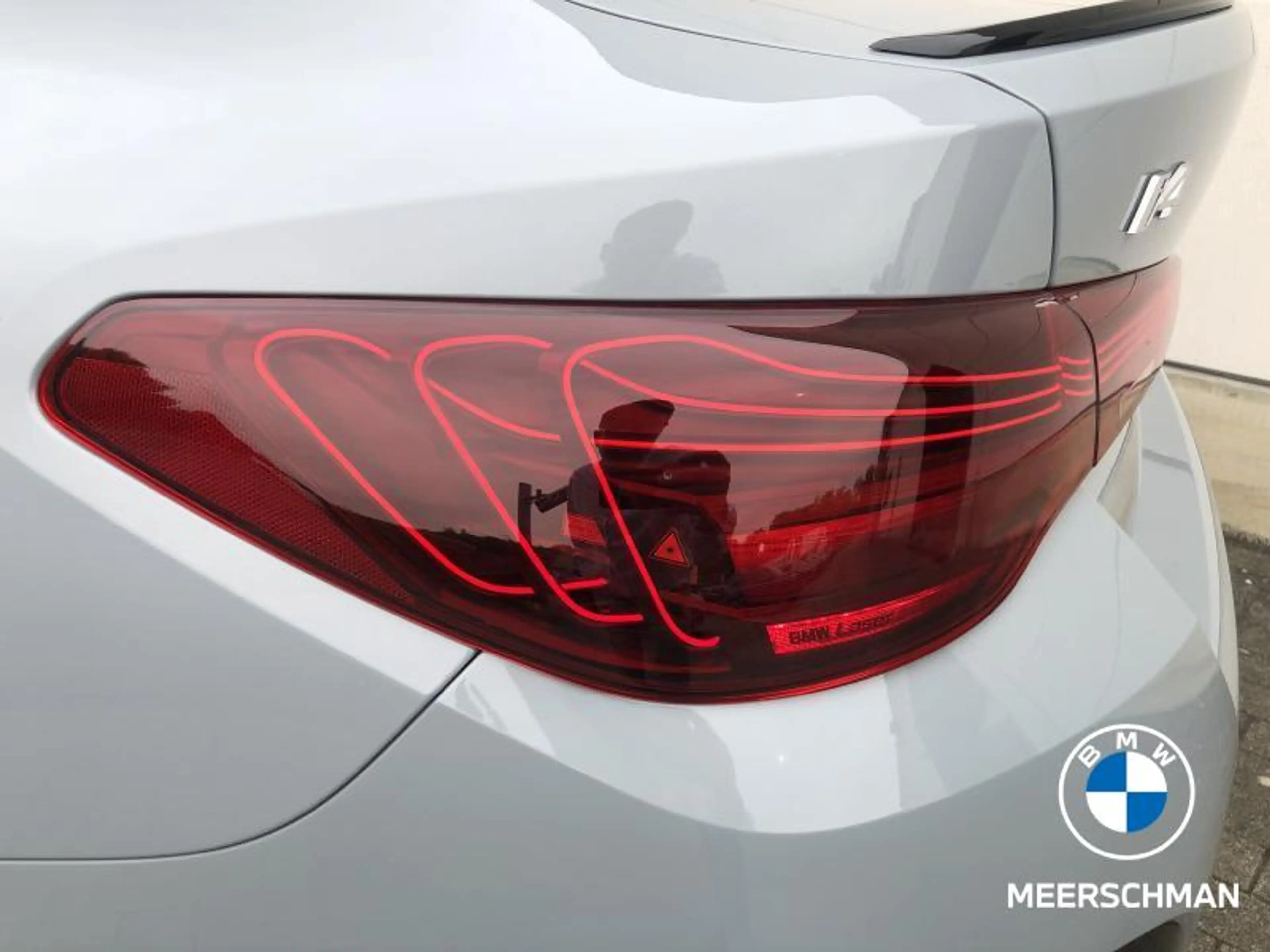 BMW i4 Msportpro pano highbeam 360c harmk applecp heateds — photo 12