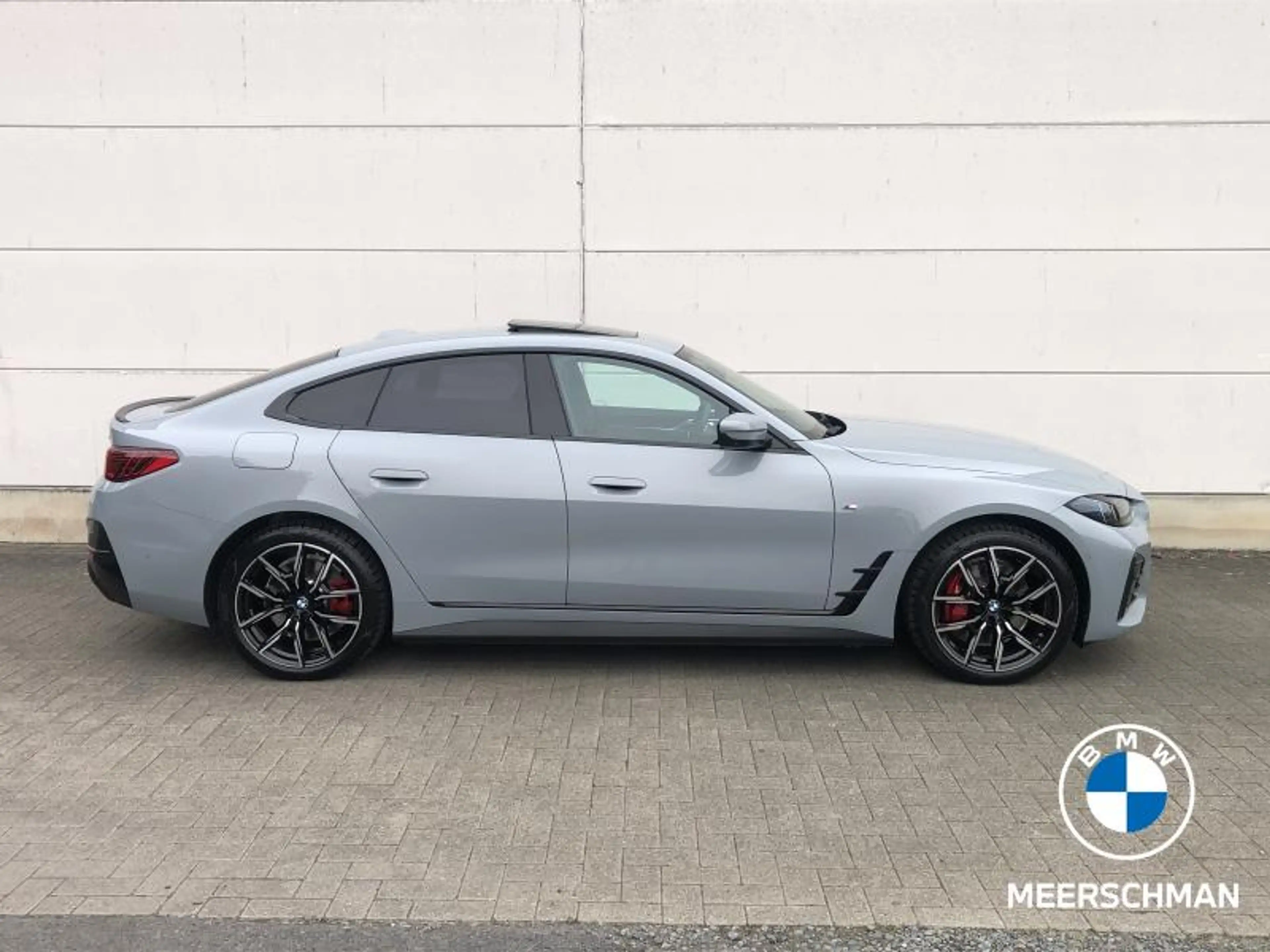 BMW i4 Msportpro pano highbeam 360c harmk applecp heateds — photo 3