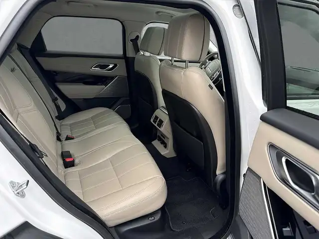 Land Rover Range Rover Velar view 5