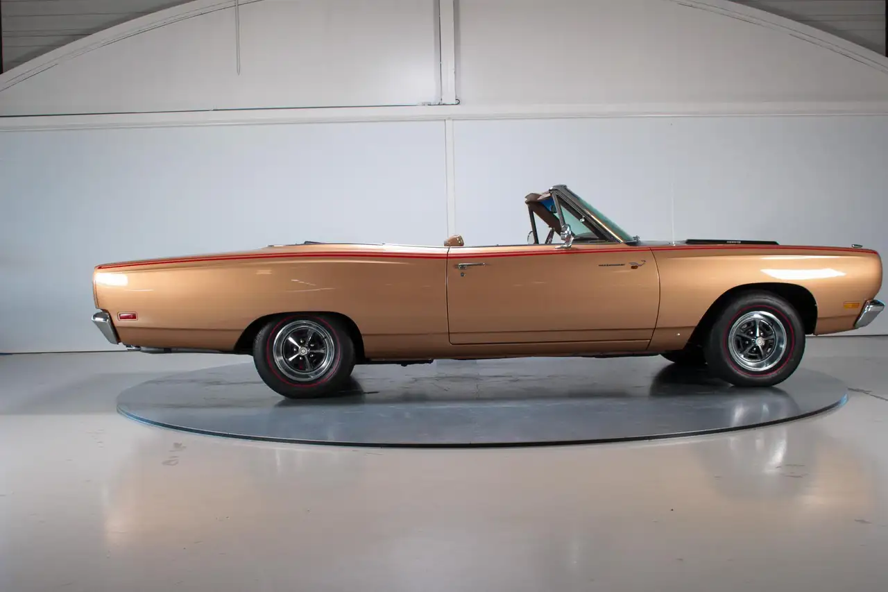 Plymouth Road Runner 383 | 4-Speed |Matching Numbers, foto 10