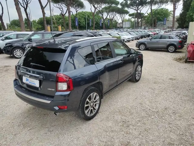 Jeep Compass view 2