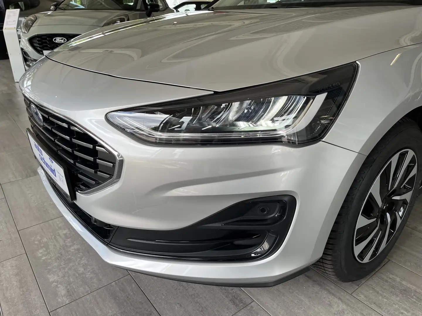 Ford Focus Turnier Titanium Fahrerassistenzpaket Argent - 2