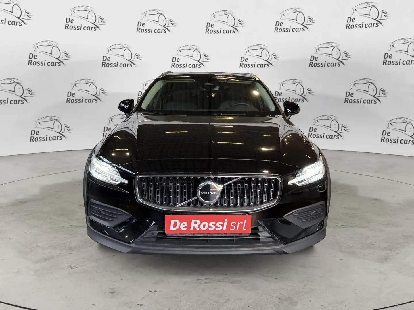 Volvo V60 Cross Country B4 (d) AWD automatico Plus Noir - 2
