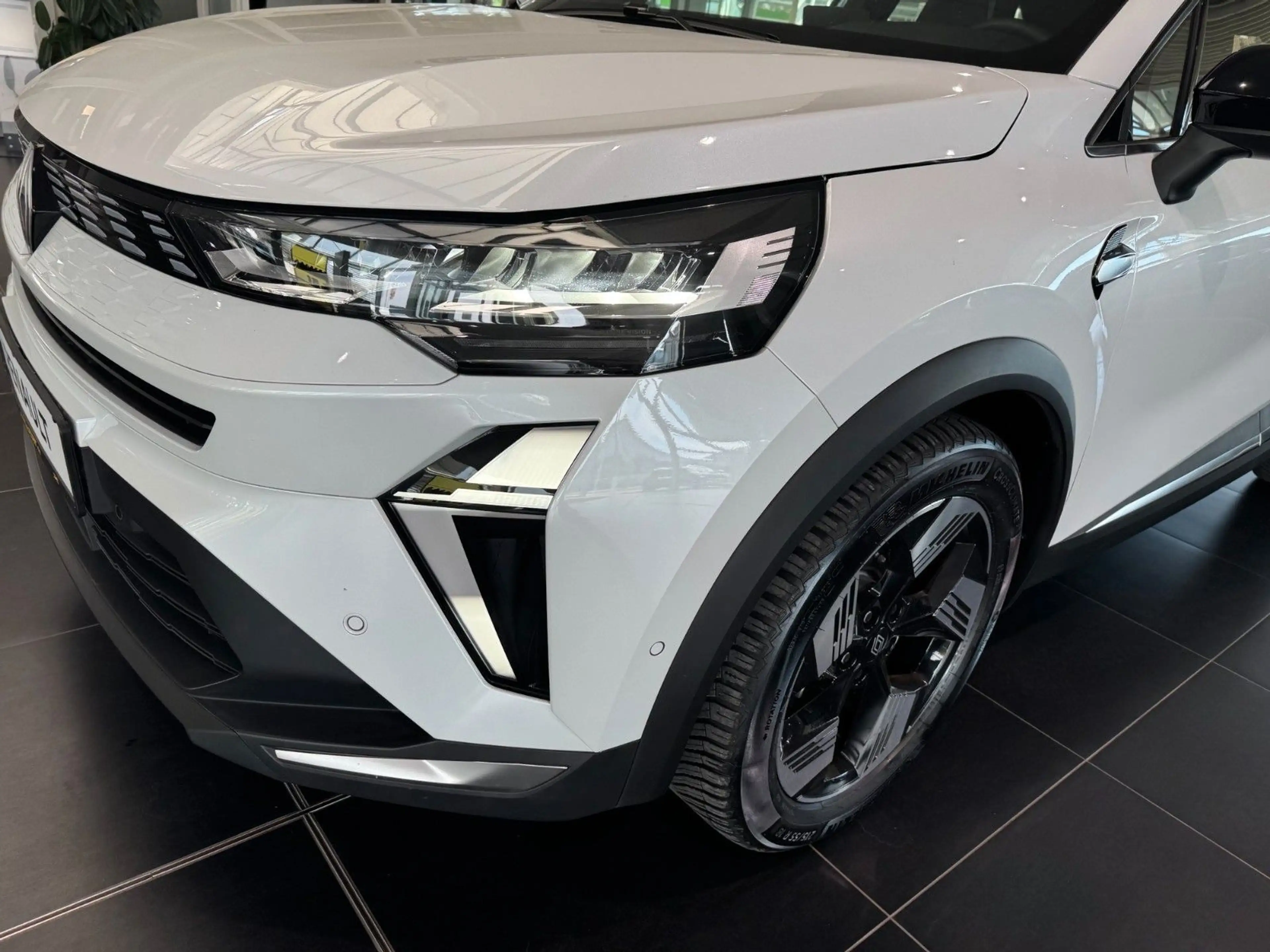 Renault Symbioz 145 E-Tech Full Hybrid Techno — photo 6