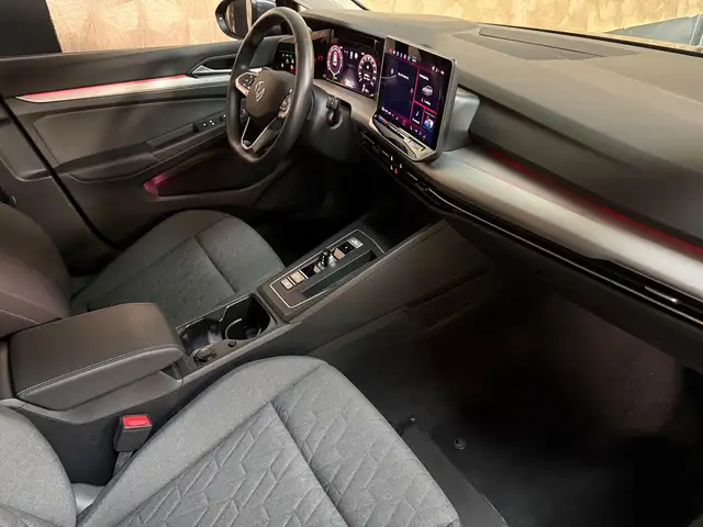 Volkswagen Golf view 9