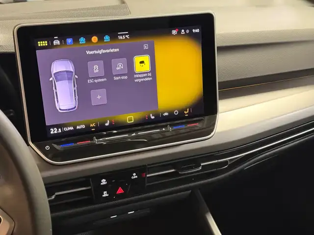 Volkswagen Golf view 26