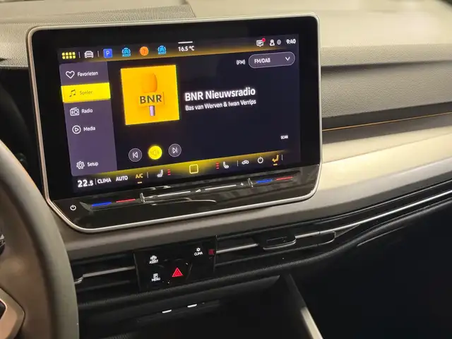 Volkswagen Golf view 27